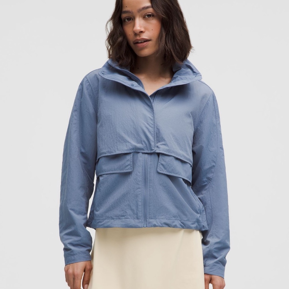 Lululemon Always Effortless Jacket Light Blue Size 6. Like New